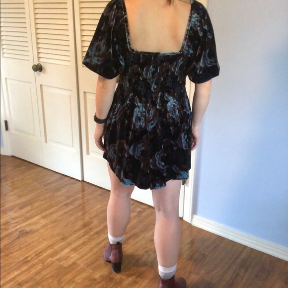 Urban outfitters velvet romper - Picture 5 of 7